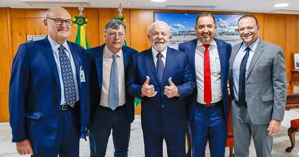 Prefeitos do PT SP com presidente Lula