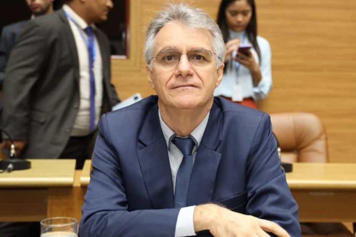 Deputado Chico do Correio volta ao Legislativo de Sergipe após afastamento para tratar de sua saúde