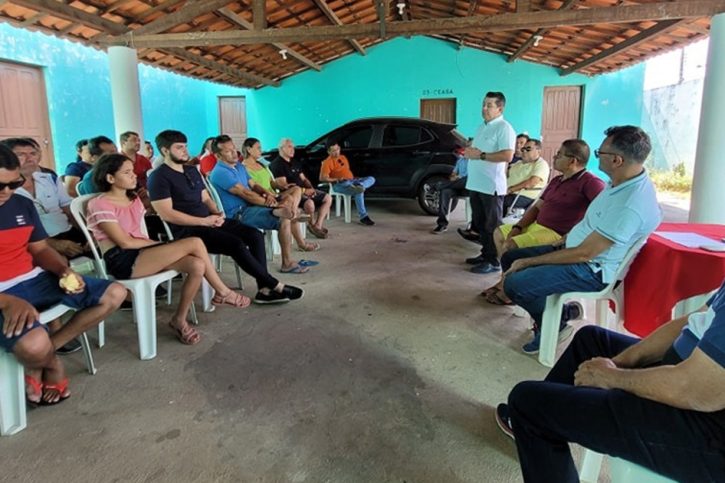 Nizo Costa se reúne com trabalhadores do transporte complementar do Ceará