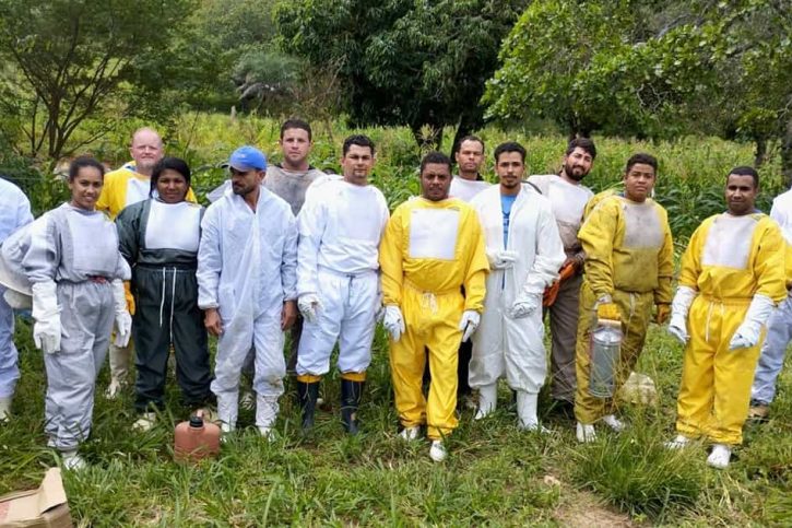 Prefeita de Banzaê (BA) Jailma Dantas participa de capacitação de apicultores que gera renda